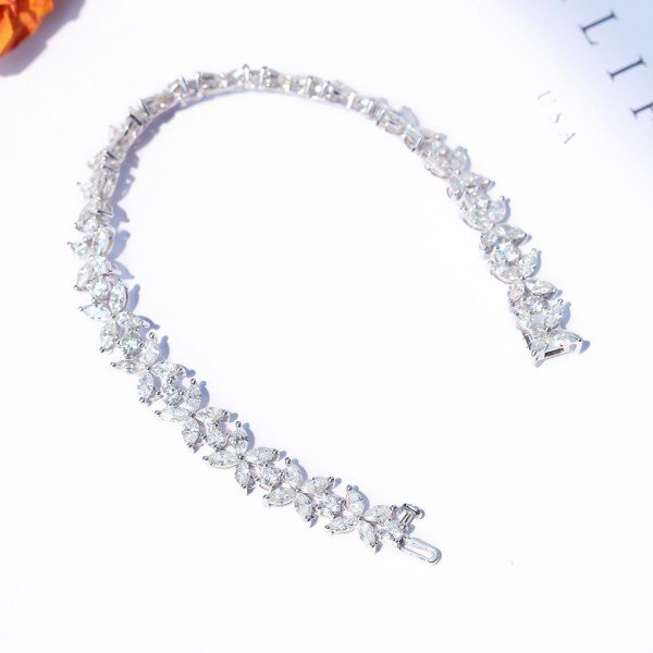 豪奢7.2克拉馬眼形鑽石手鍊 豪奢7.2克拉馬眼形鑽石手鍊