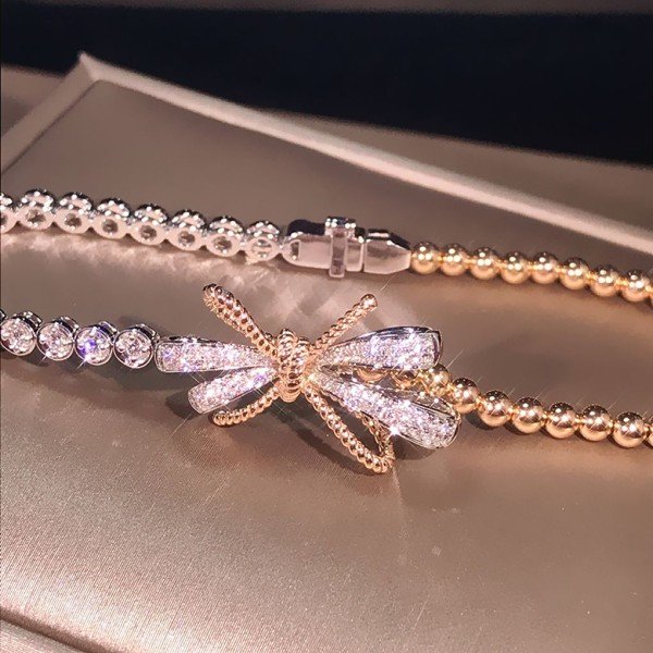 18K彩金蝴蝶結鑽石手鍊