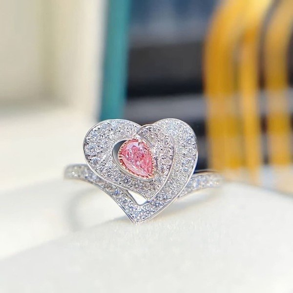 《IGI》1.07克拉粉鑽心型指環—愛的指引，閃耀一生