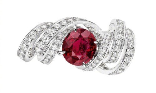 金工師傅打造珠寶作業影片