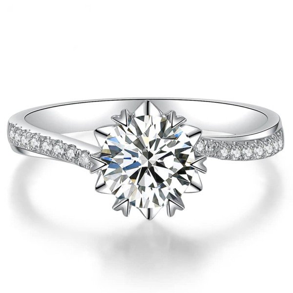 18K金0.6克拉扭臂款鑽戒 18K金0.6克拉扭臂款鑽戒