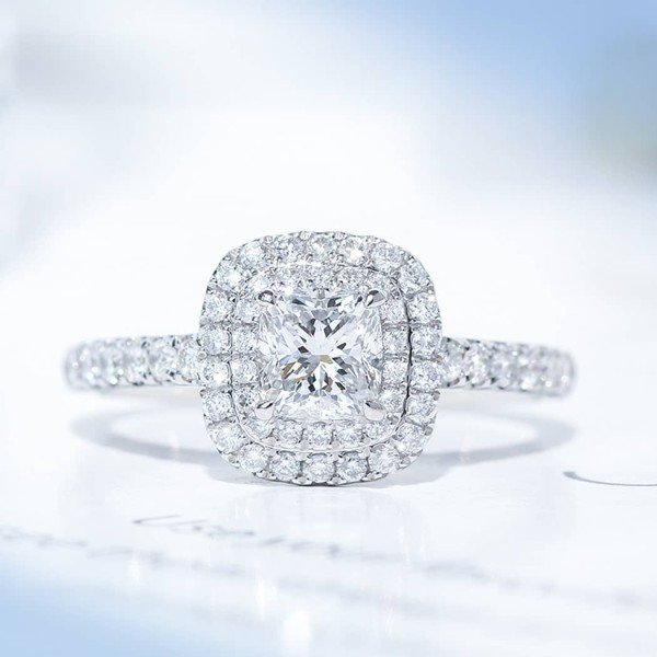 PT950∣2.0克拉培育鑽群鑲鑽戒 PT950∣2.0克拉培育鑽群鑲鑽戒