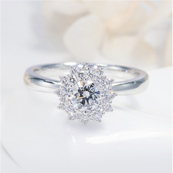 GIA18K金天然0.7克拉鑽戒 GIA18K金天然0.7克拉鑽戒