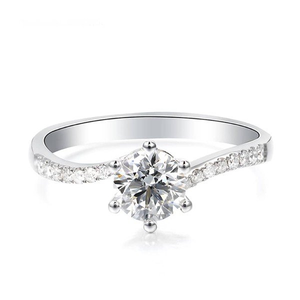 18K金0.50克拉扭臂六爪鑽戒