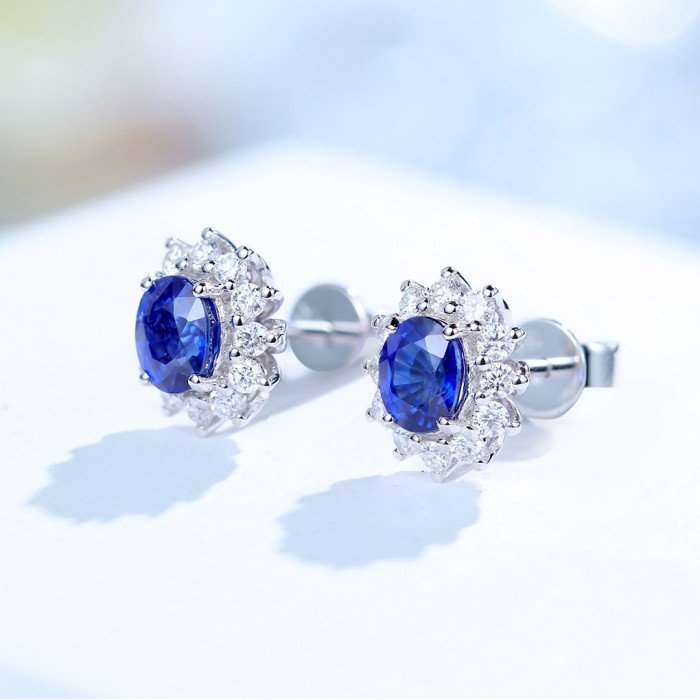 18K金藍寶石鑽石耳環