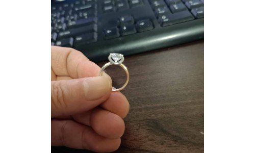 鑽石不閃了？