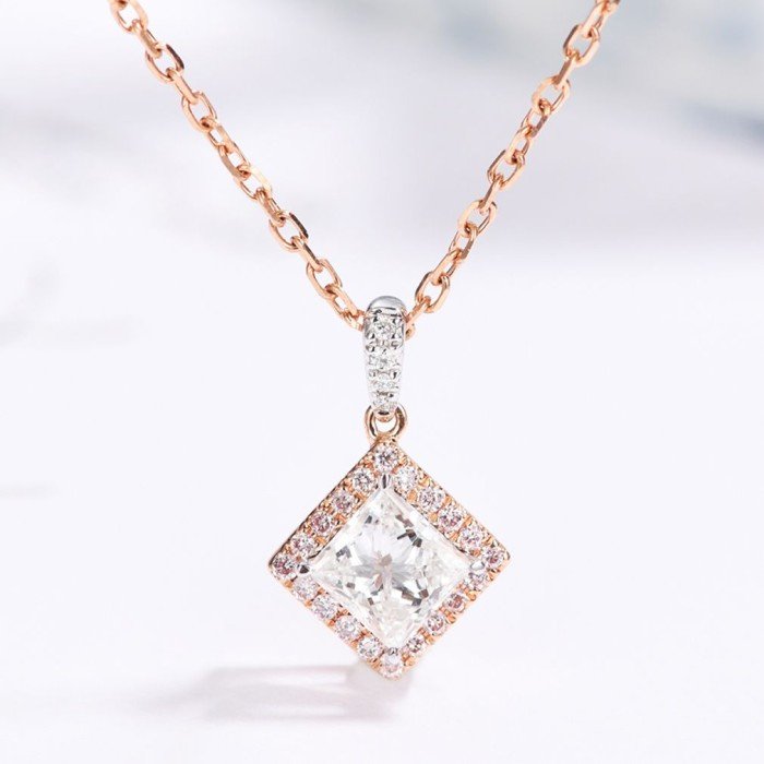 18K玫瑰金天然公主方形鑽石項鍊 18K玫瑰金天然公主方形鑽石項鍊