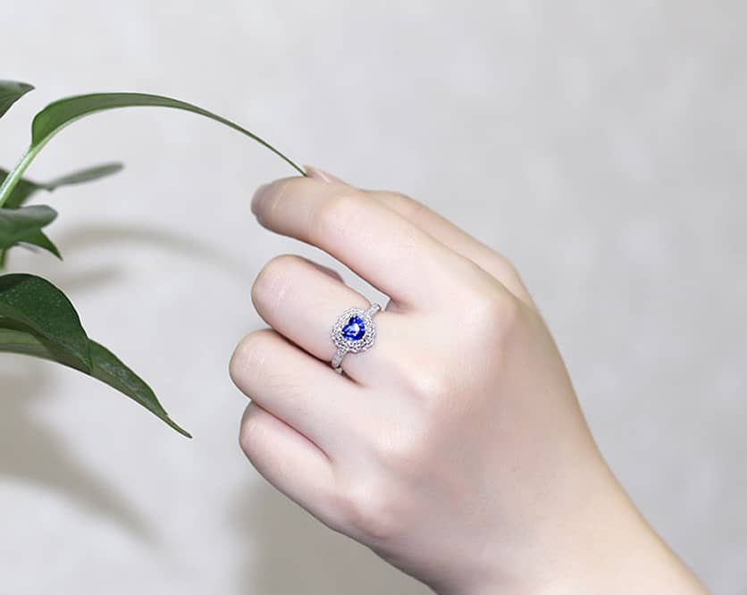 心形藍寶鑽戒 - 為您帶來無與倫比的奢華感受