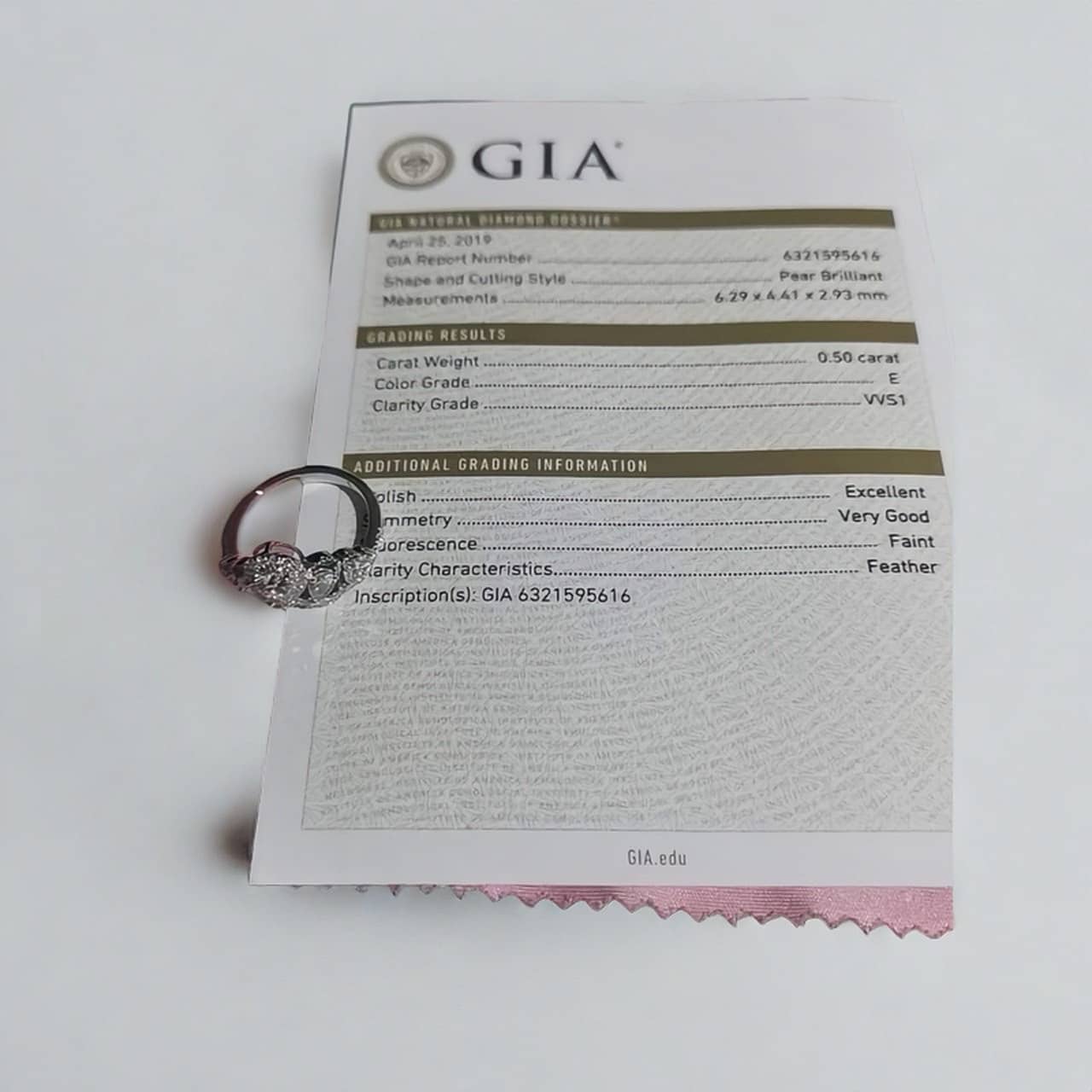 GIA「奢華皇冠，圓夢公主心」